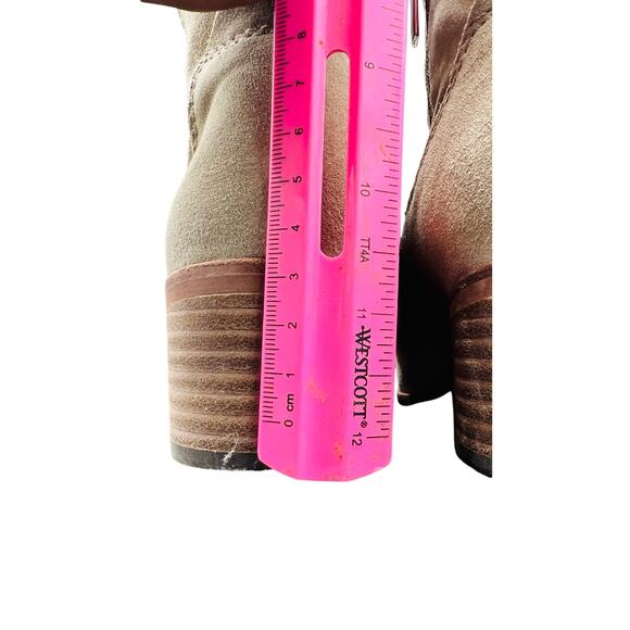 🤍 Vince Camuto Over The Knee Boots Beige Suede Size 7.5M Lace Detail Tall Chic - Picture 5 of 9